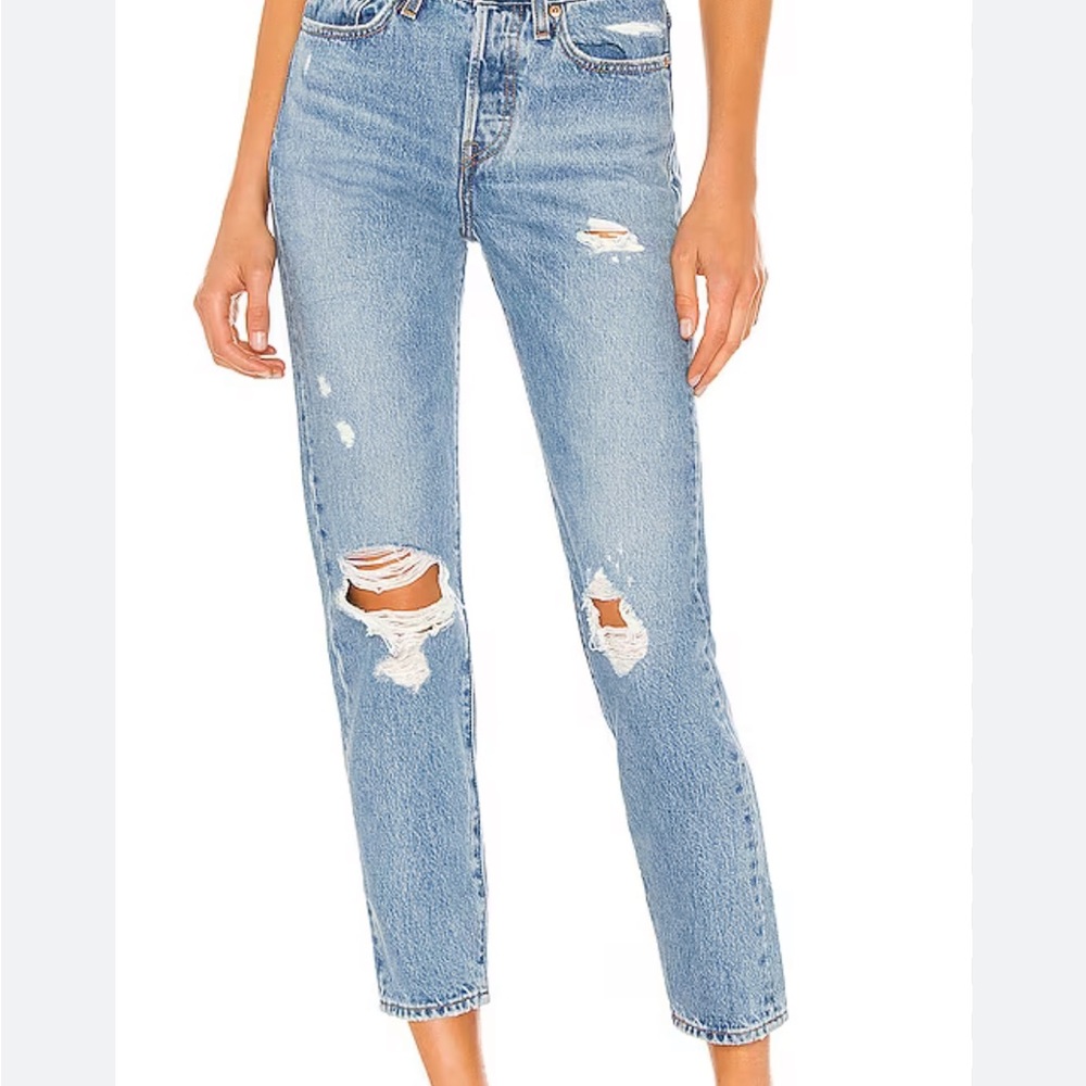 Levi's Premium High Rise Wedgie Denim Jean Size 28 . Like new